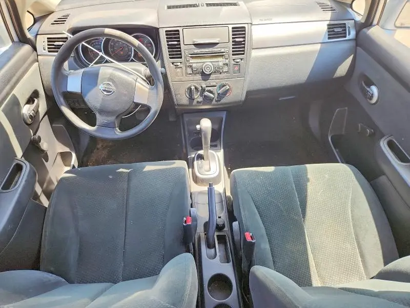 2011 NISSAN VERSA 1.8 S  