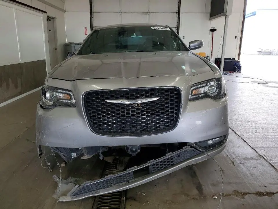 2018 CHRYSLER 300 S  