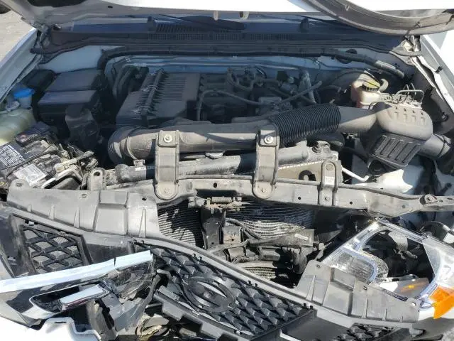 2019 NISSAN FRONTIER S  