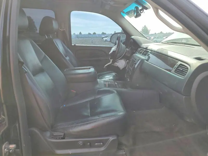 2010 GMC YUKON XL DENALI  