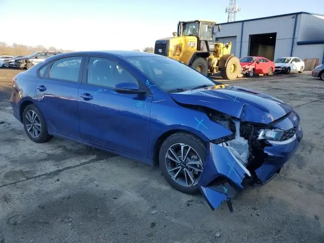 2023 KIA FORTE LX  
