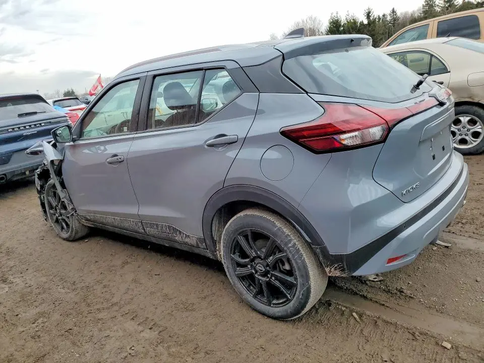 2023 NISSAN KICKS SV  