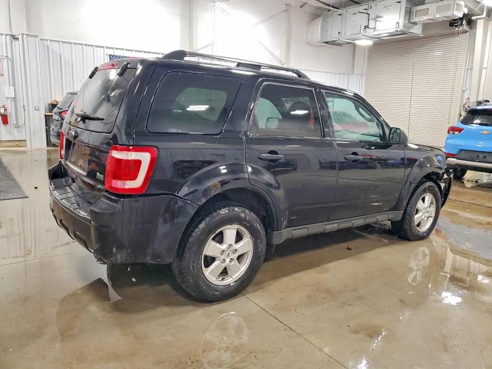 2010 FORD ESCAPE XLT  