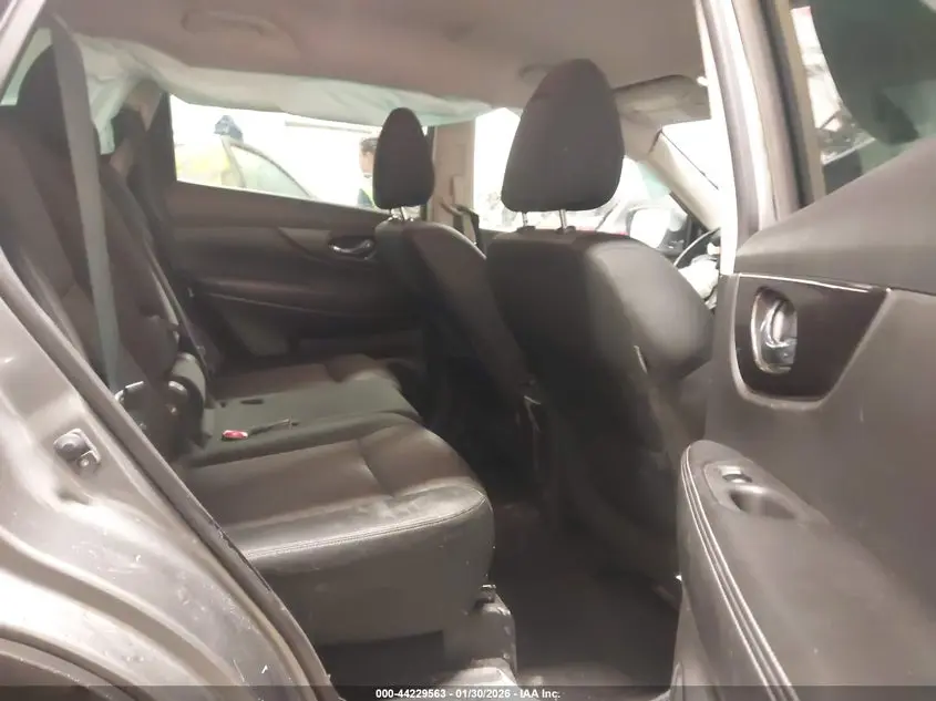 2019 NISSAN ROGUE SV