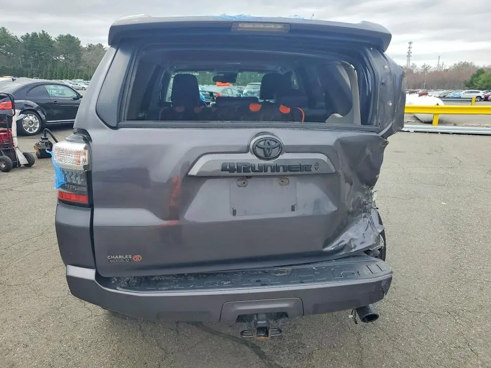 2022 TOYOTA 4RUNNER SR5 PREMIUM  