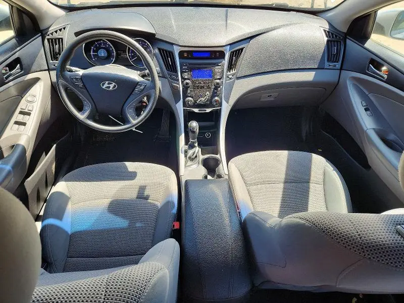 2012 HYUNDAI SONATA GLS  