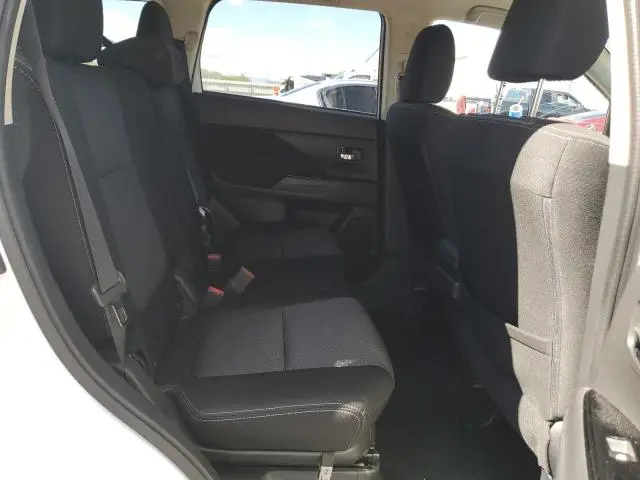 2017 MITSUBISHI OUTLANDER ES