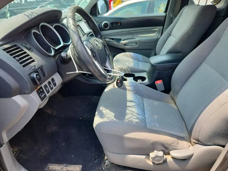 2015 TOYOTA TACOMA BASE  