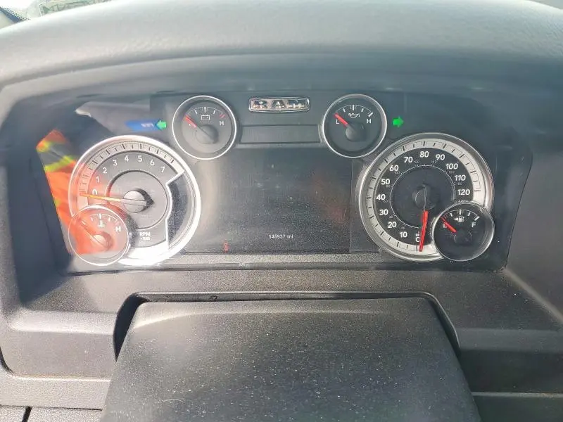 2017 RAM 1500 SLT  