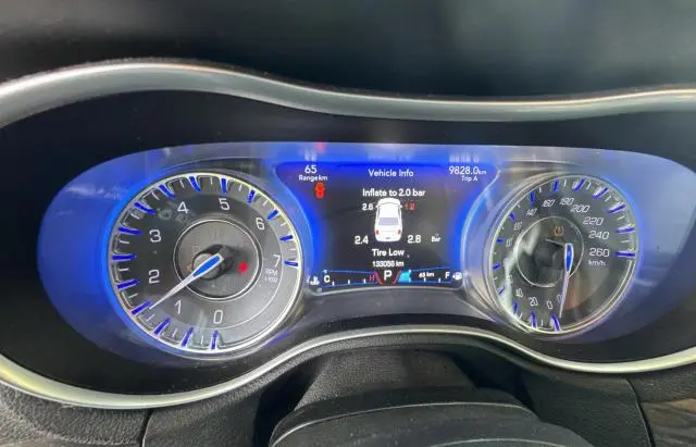 2017 CHRYSLER 300 LIMITED  