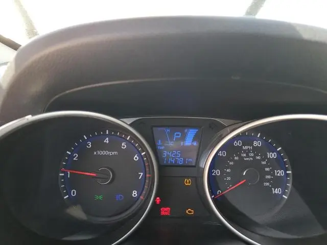 2011 HYUNDAI TUCSON GLS  