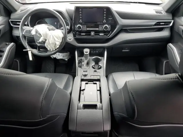 2021 TOYOTA HIGHLANDER XSE  