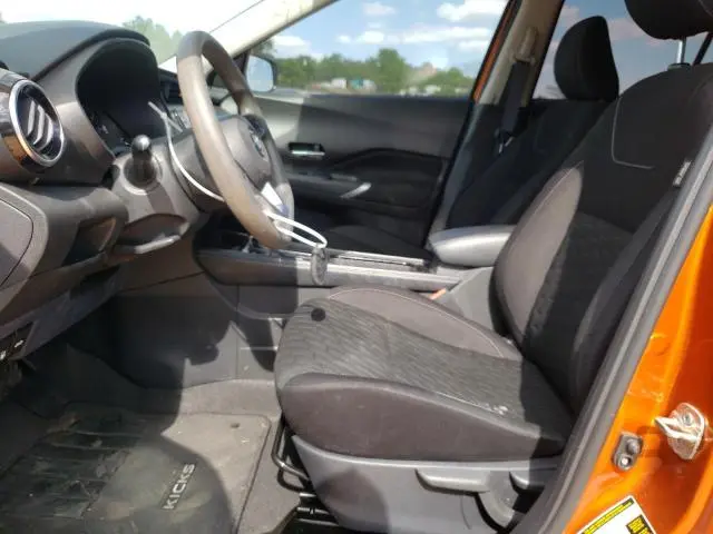 2021 NISSAN KICKS SV  