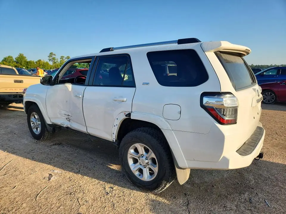 2019 TOYOTA 4RUNNER SR5  