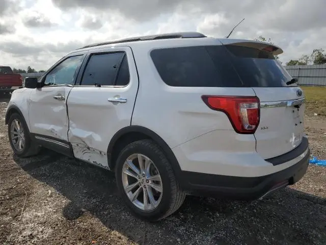 2019 FORD EXPLORER XLT  