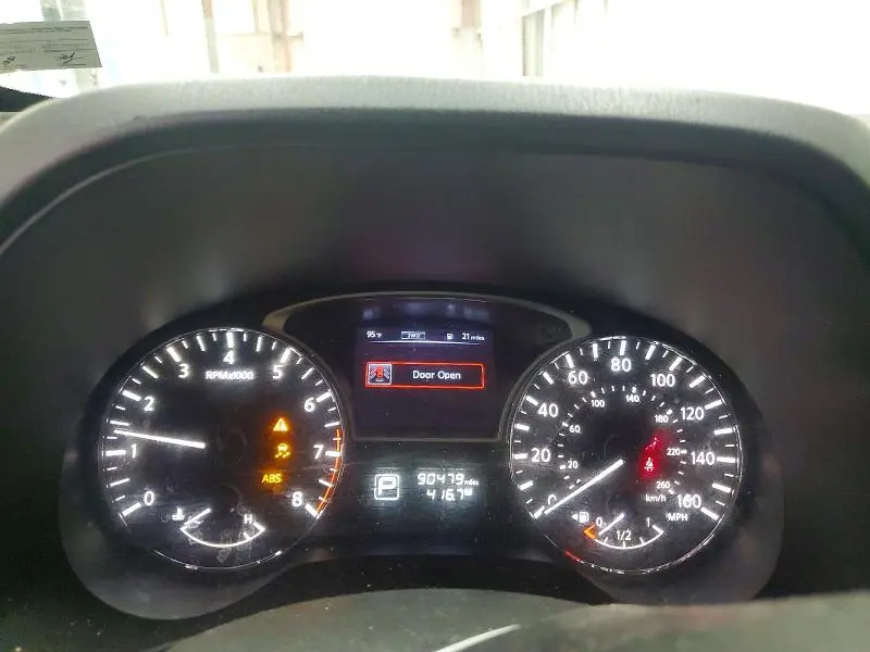 2015 NISSAN PATHFINDER SV  