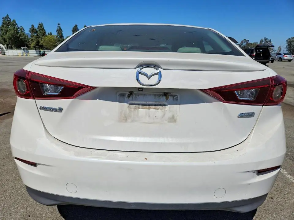 2015 MAZDA 3 TOURING  