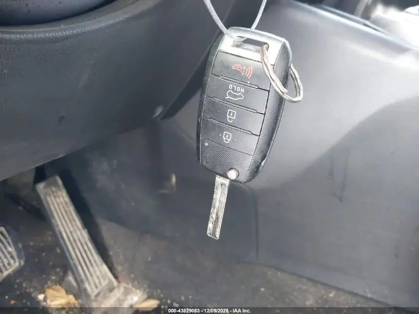 2015 KIA SPORTAGE LX