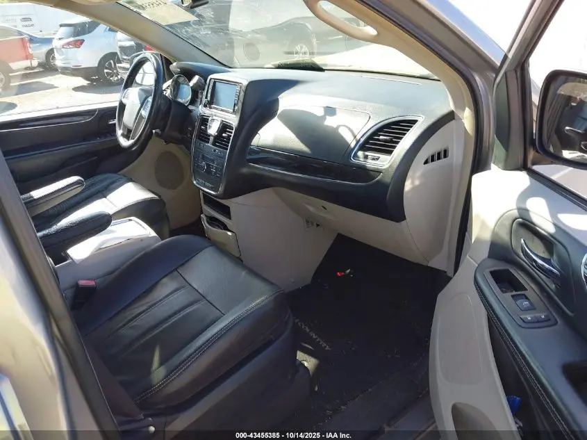 2015 CHRYSLER TOWN & COUNTRY TOURING