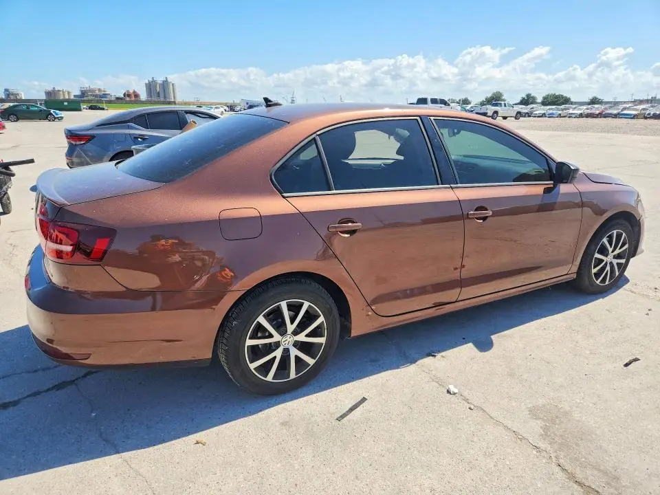 2016 VOLKSWAGEN JETTA SE  