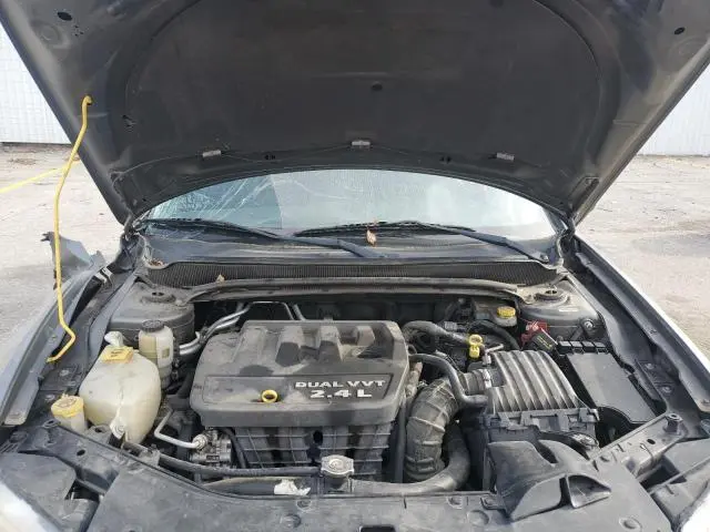 2013 DODGE AVENGER SE  