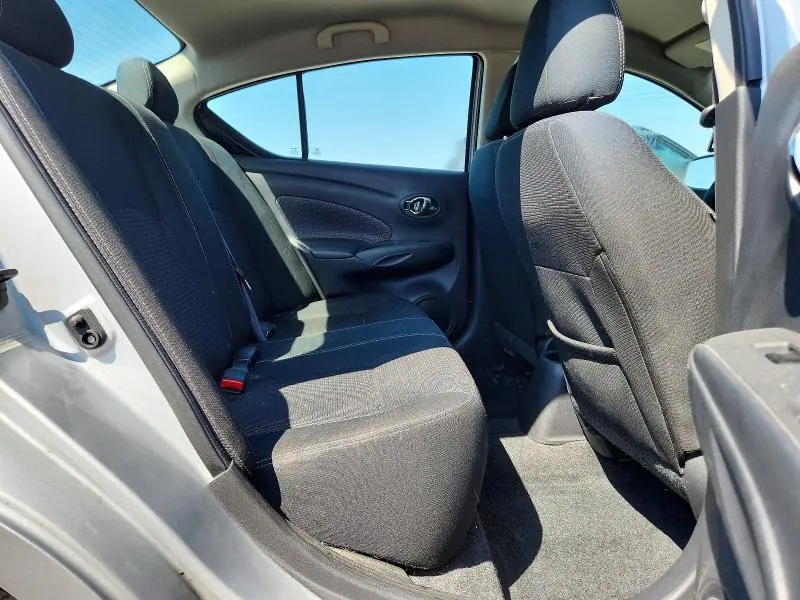 2019 NISSAN VERSA SV  
