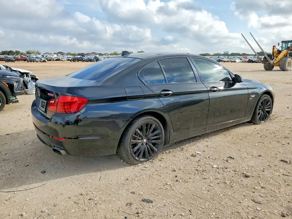 2012 BMW 550 XI  