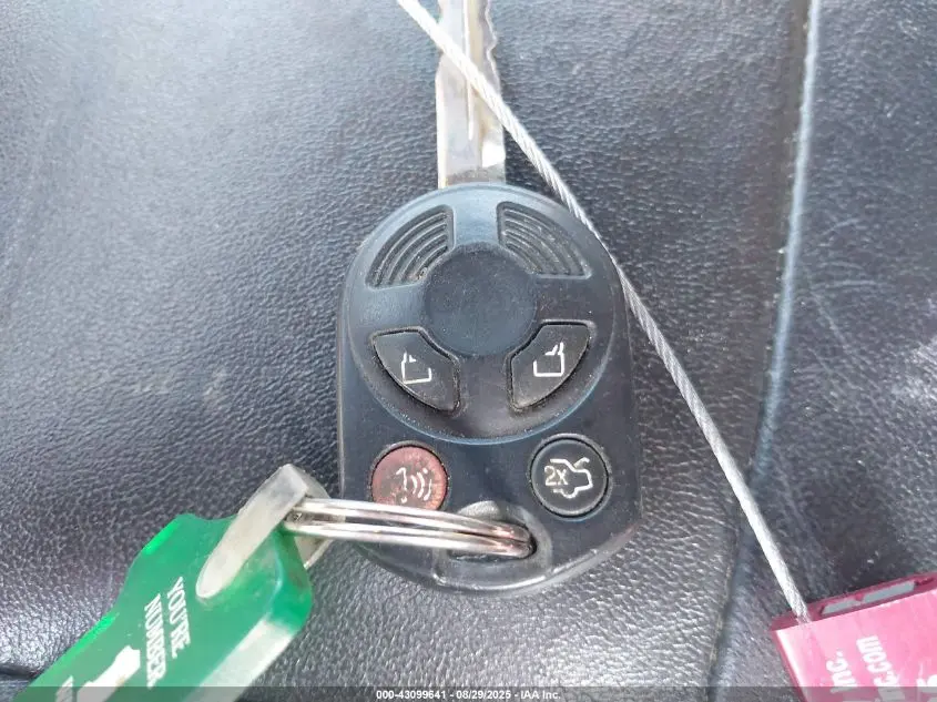 2010 FORD ESCAPE LIMITED