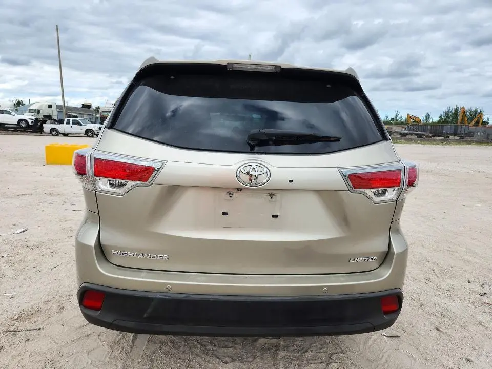 2014 TOYOTA HIGHLANDER LIMITED  