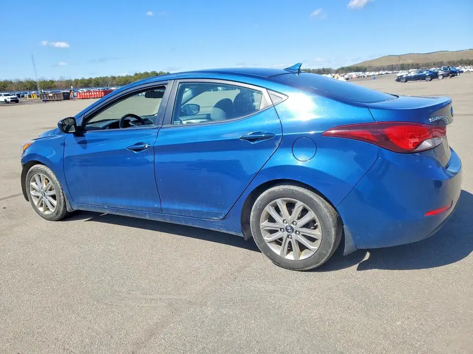 2015 HYUNDAI ELANTRA SE  