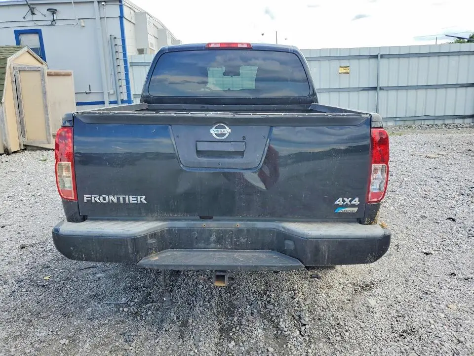 2017 NISSAN FRONTIER S  