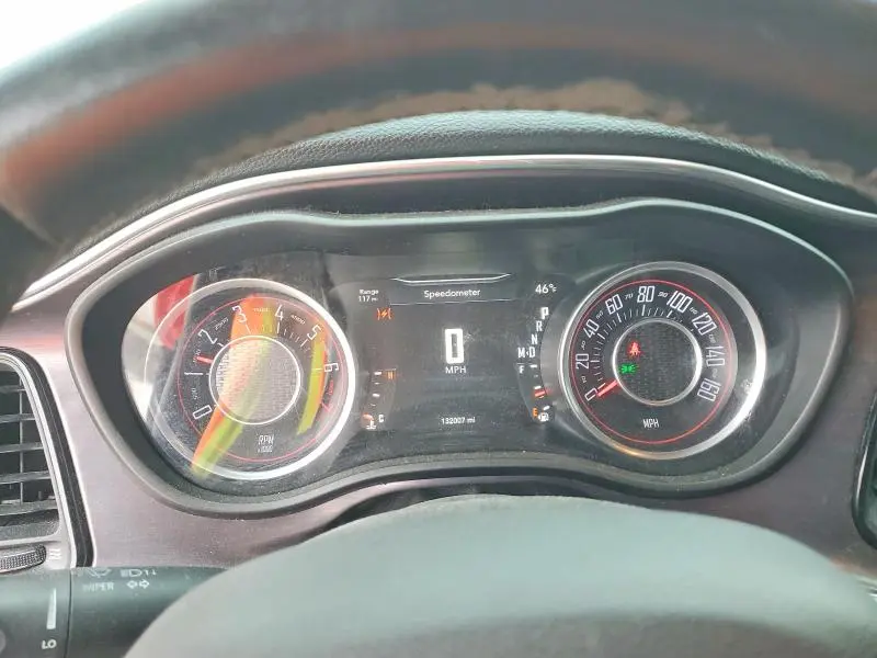 2015 DODGE CHALLENGER SXT  