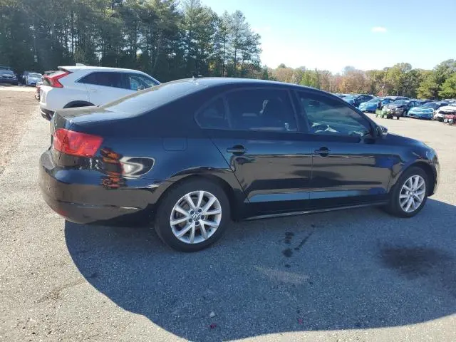2011 VOLKSWAGEN JETTA SE  