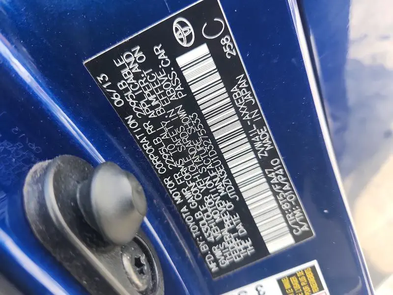 2013 TOYOTA PRIUS V TWO  
