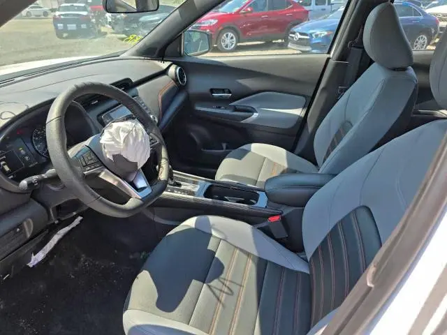 2024 NISSAN KICKS SR  