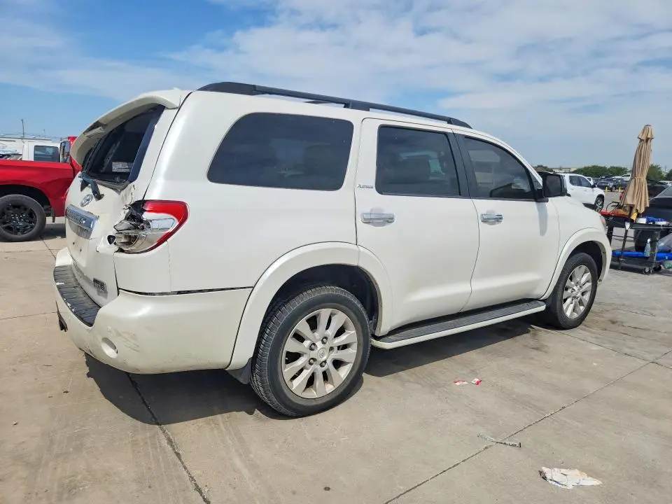 2016 TOYOTA SEQUOIA PLATINUM  
