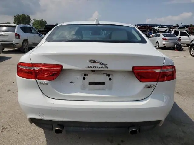 2017 JAGUAR XE PRESTIGE  