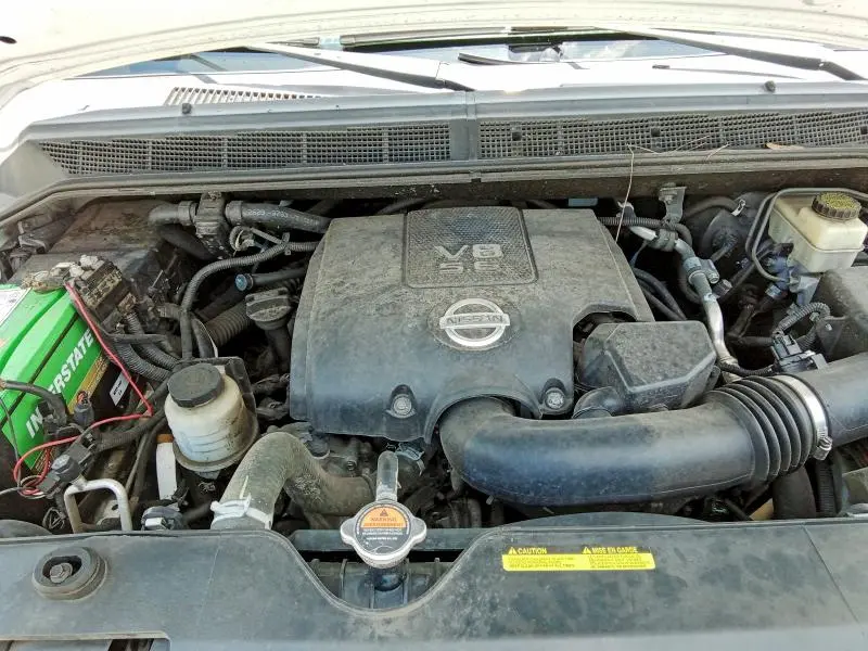 2015 NISSAN TITAN SV  