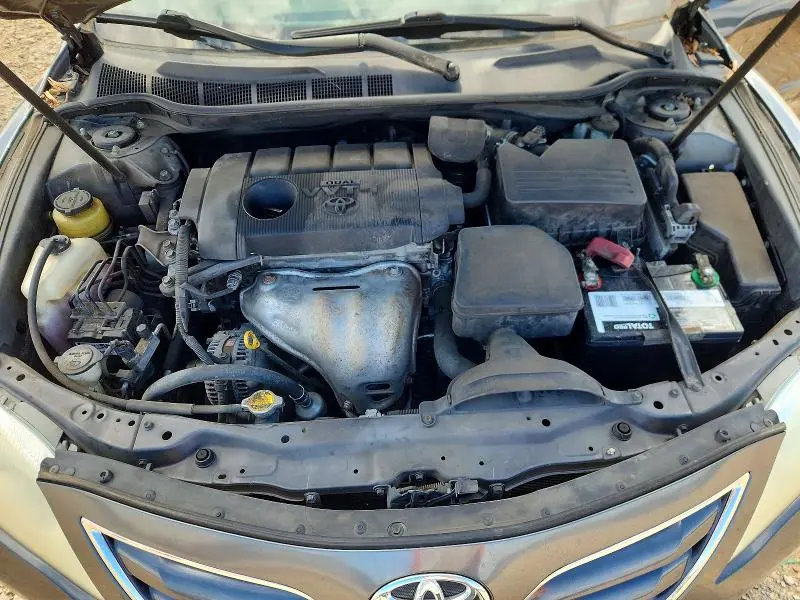 2011 TOYOTA CAMRY LE  