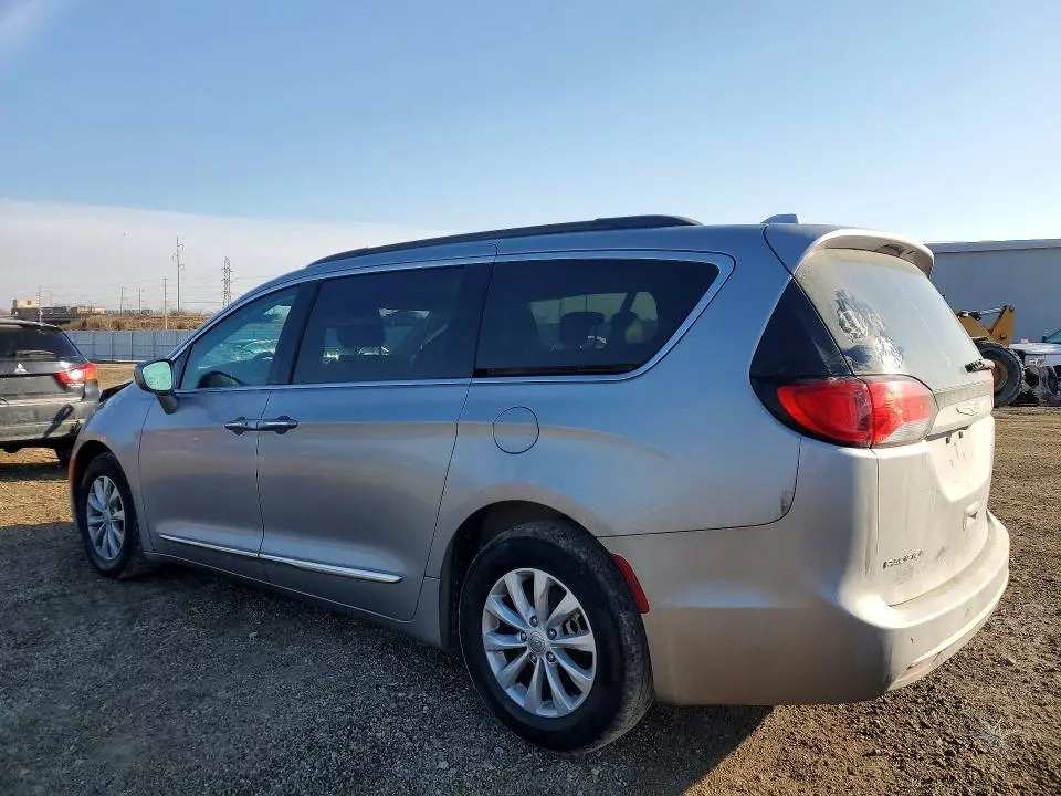 2017 CHRYSLER PACIFICA TOURING L  