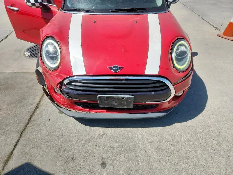 2019 MINI COOPER   