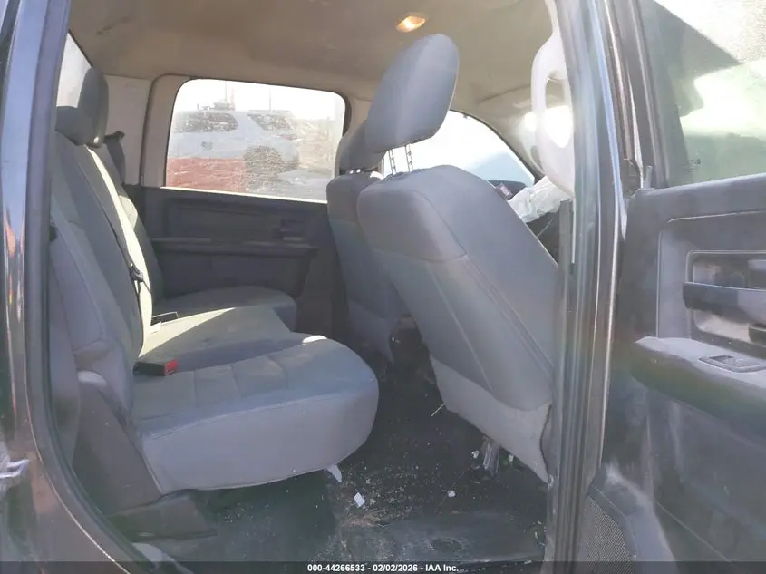 2019 RAM 1500 CLASSIC  