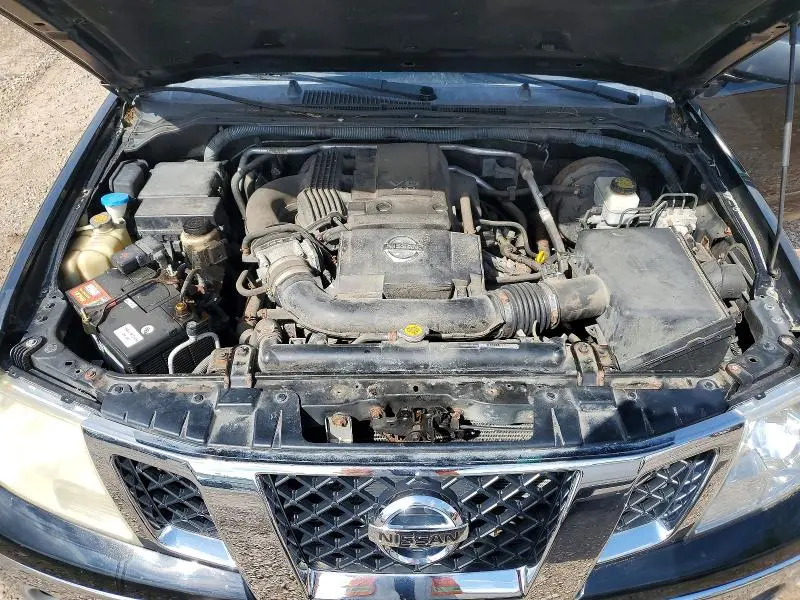 2010 NISSAN FRONTIER SE V6  