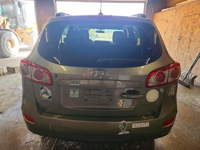 2011 HYUNDAI SANTA FE GLS  