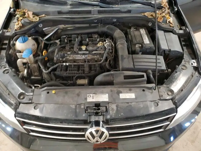 2016 VOLKSWAGEN JETTA SPORT  