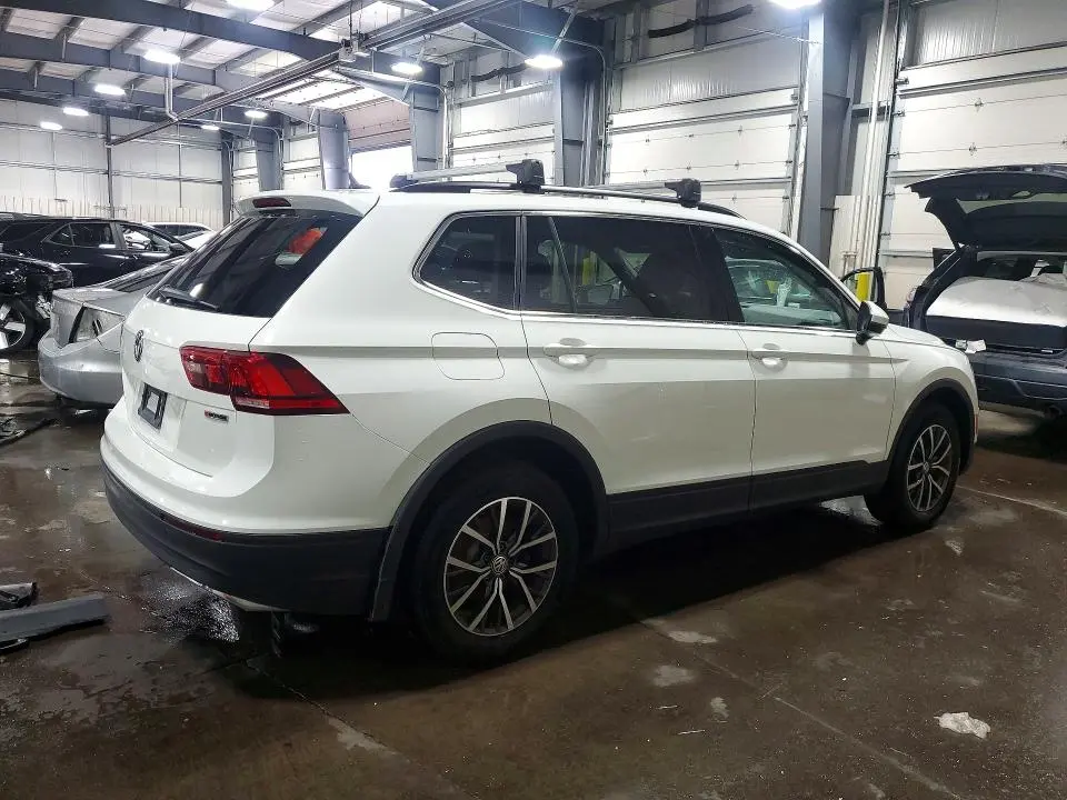 2019 VOLKSWAGEN TIGUAN SE  