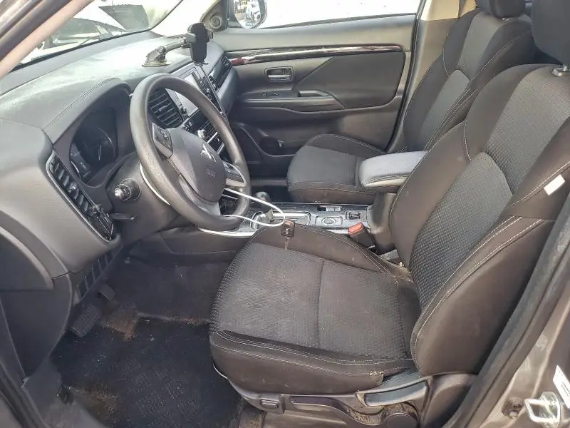 2020 MITSUBISHI OUTLANDER SE  