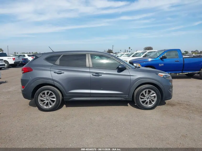 2018 HYUNDAI TUCSON SE