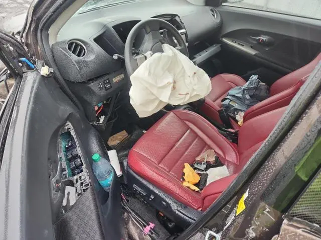 2011 TOYOTA SCION XD   