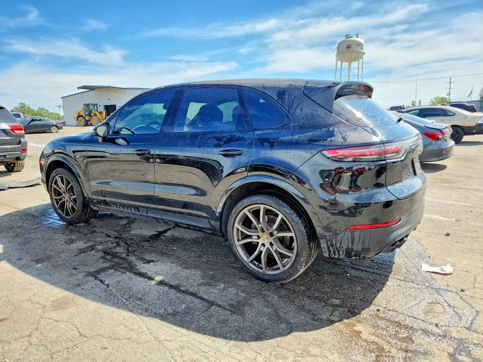 2023 PORSCHE CAYENNE BASE  